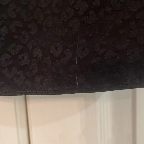 LILLY PULITZER Onyx Christie Bell Sleeve Top Sz. M - Picture 4 of 8